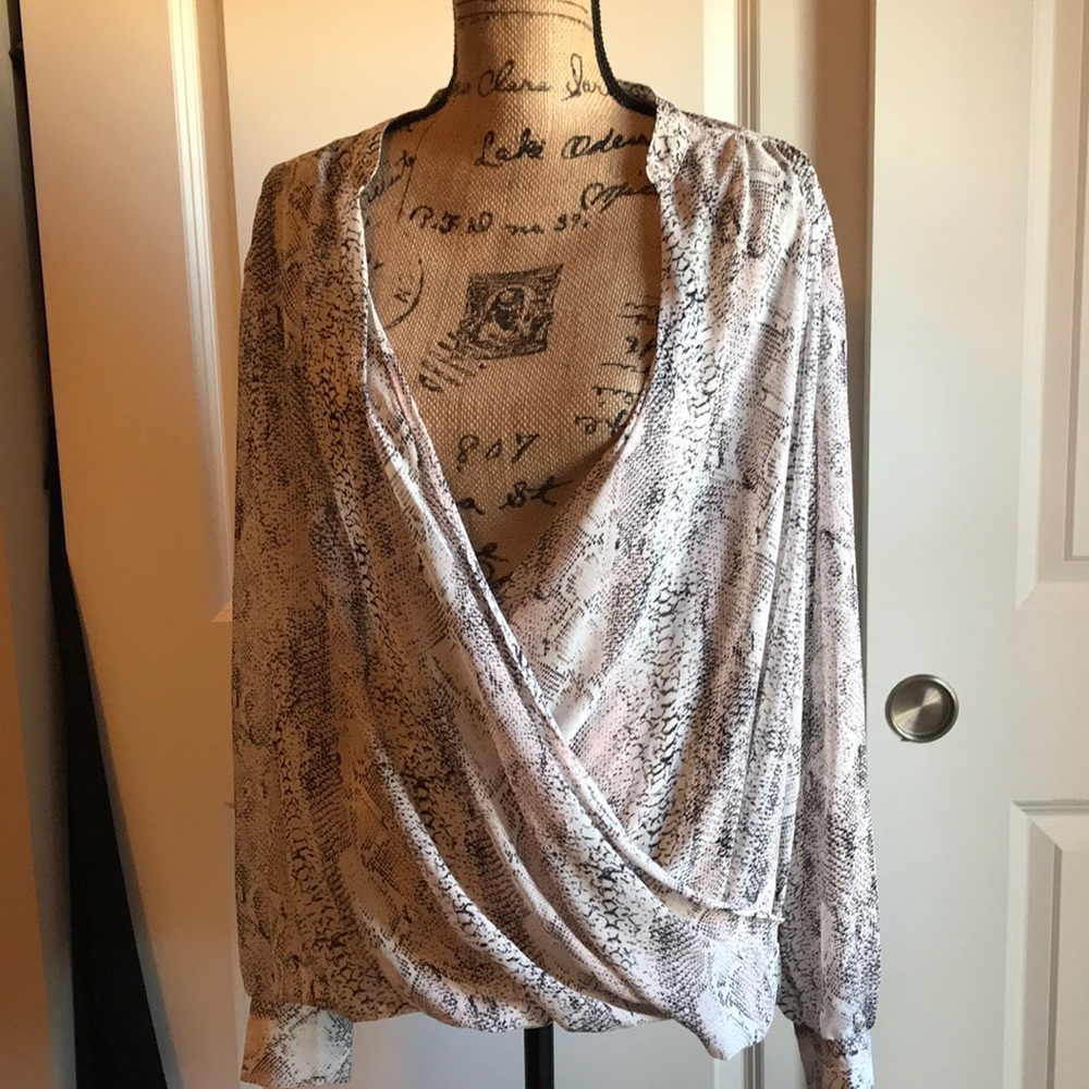 INC Black and White Patterned Top